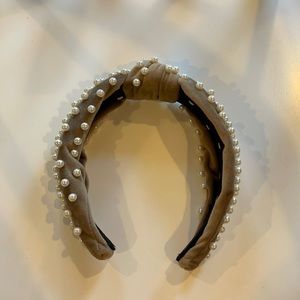 Lele Sadoughi Pearl Embellished Headband